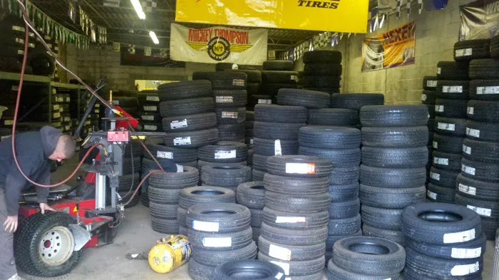 Van's Tires Akron 3