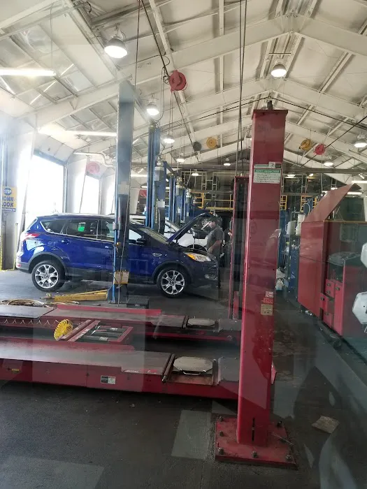 Mr. Tire Auto Service Centers 6