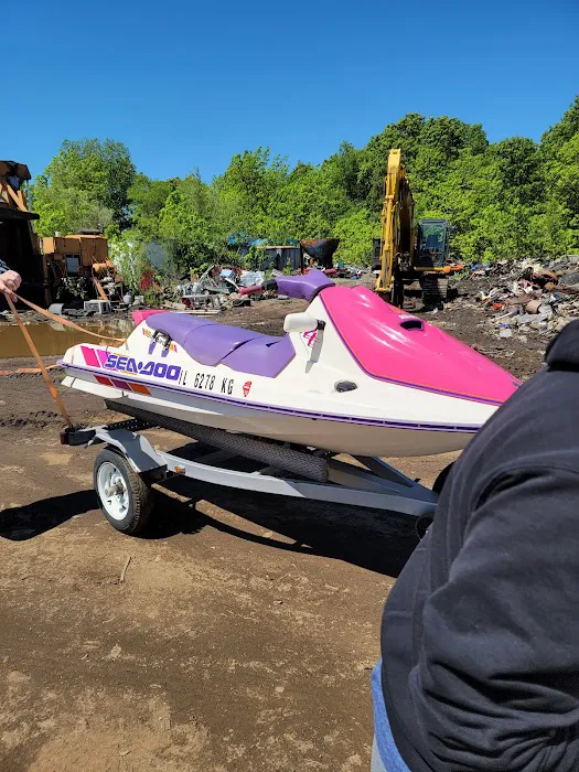 Howard & Sons Towing & Salvage 6