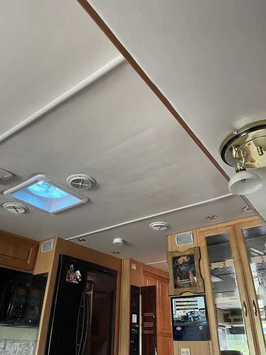 Custom RV Repair 0