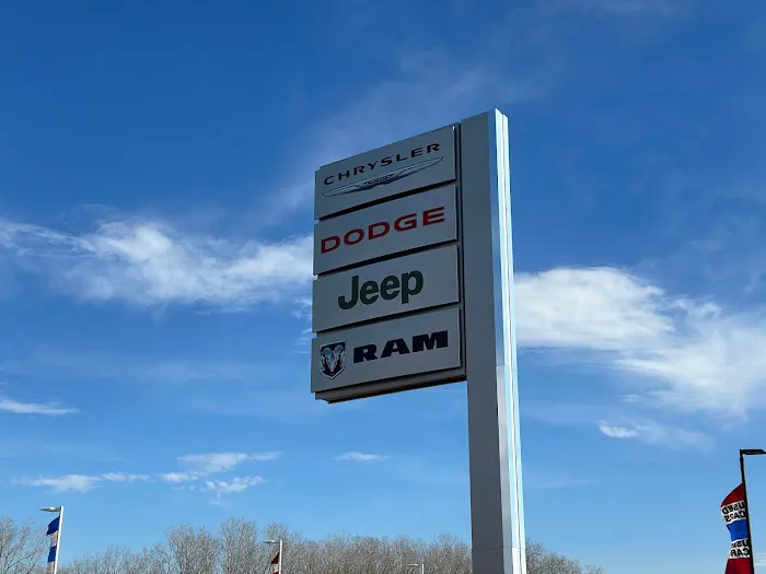 NewGen Chrysler Dodge Jeep Ram of Clinton Service Center 9