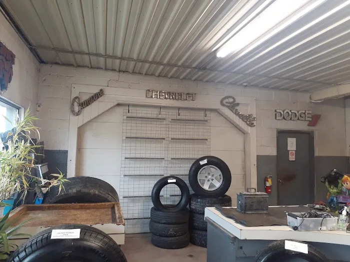 Glen's Car & Truck Parts 9