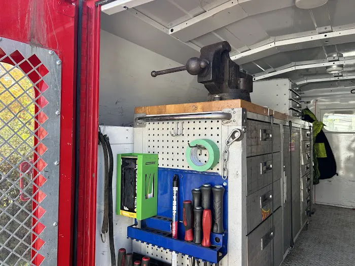 DJ's Truck And Trailer Repair LLC 3