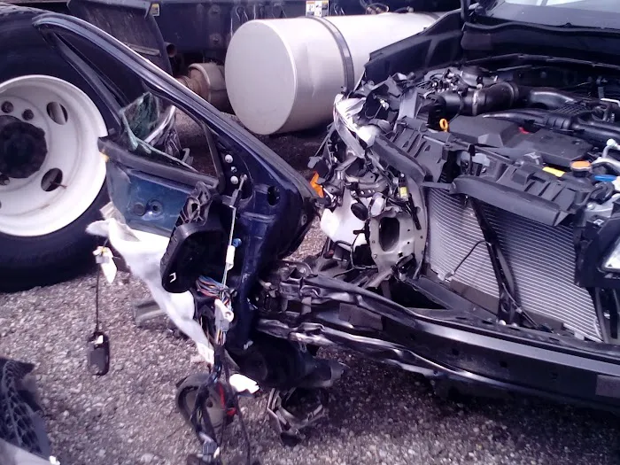Craig's Collision Center 0