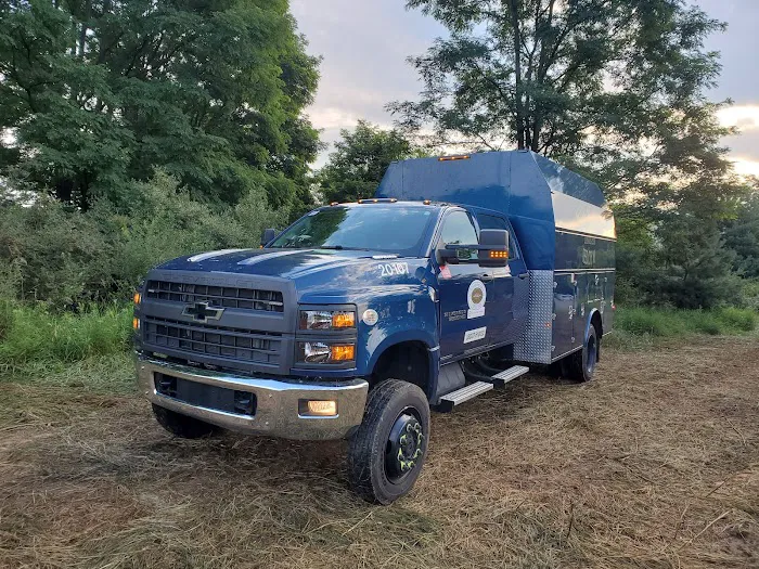 Hillsdale Lube 2