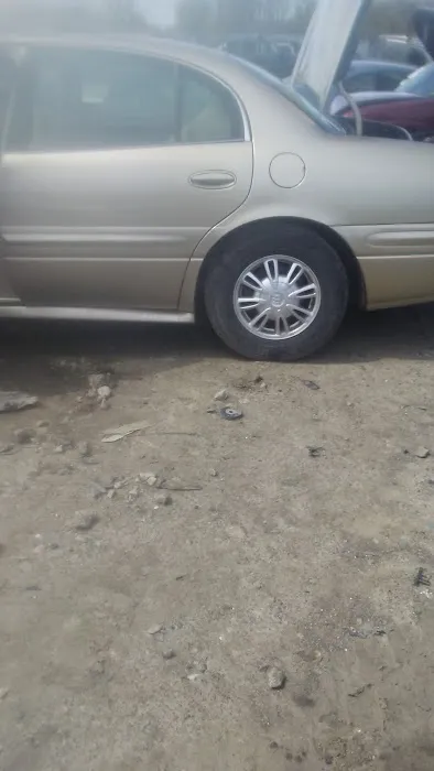 D & W Auto Parts 0