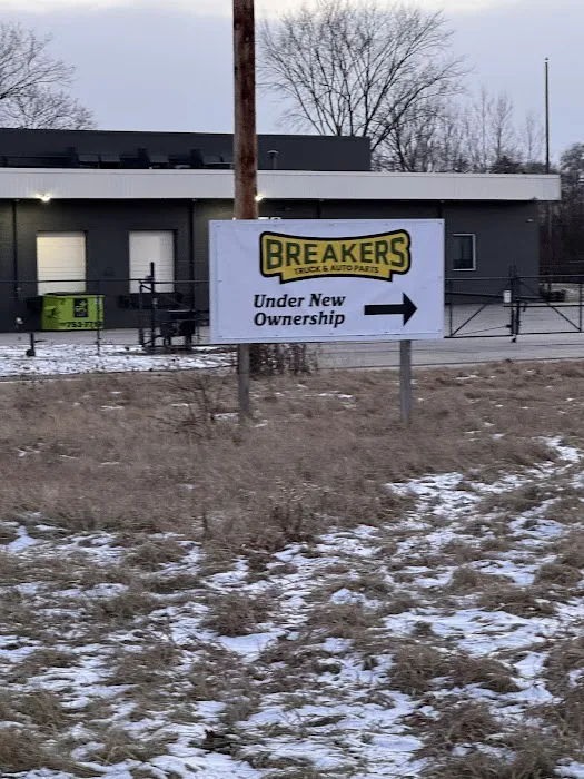 Breakers Truck & Auto Parts 7