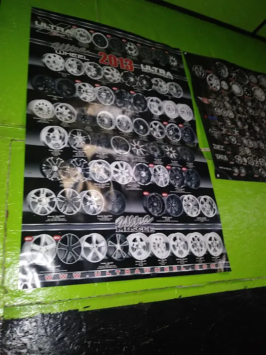 Mike's Tire and Custom Wheel 9