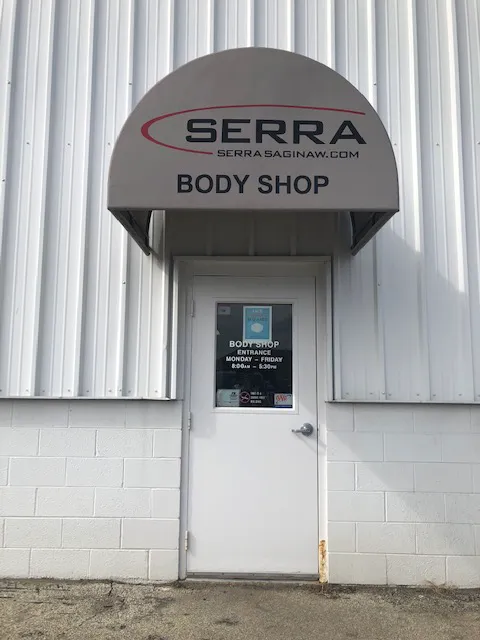 Serra Saginaw Collision Center 7