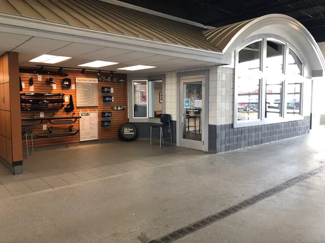 Serra Chevrolet Saginaw - Service 6