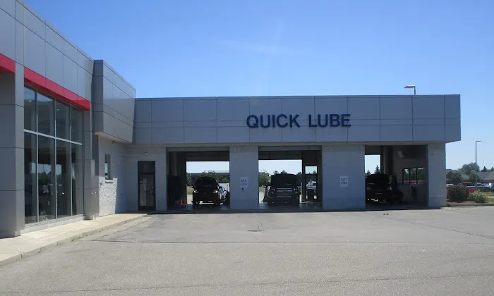 Serra Saginaw Quick Lube 3