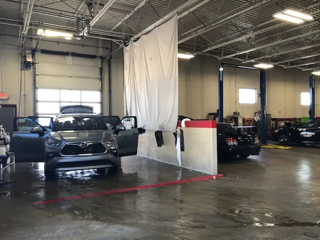 Serra Toyota Saginaw - Service 4