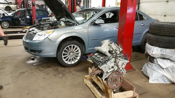 Pepino's Auto Repair & Towing 6