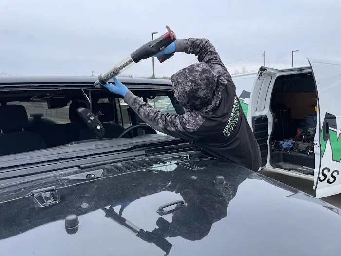 Auto Glass Now 6