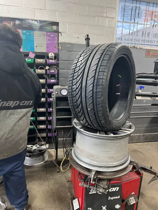 El Compis tires and services 4