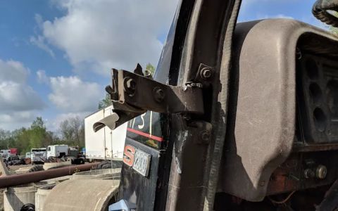 Central Avenue Truck Parts