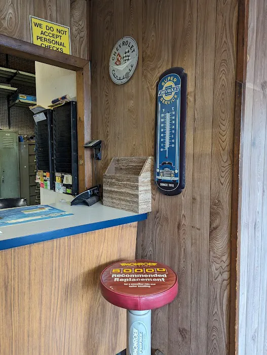 Dan's Taylor Auto Repair 8