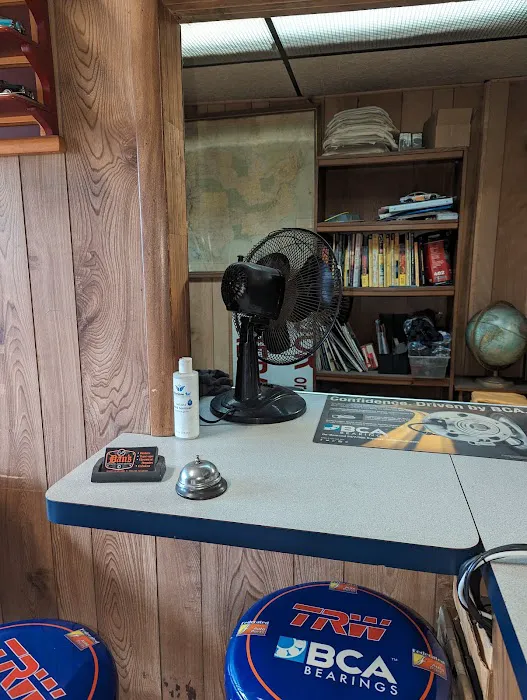 Dan's Taylor Auto Repair 3