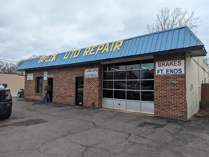 Dan's Taylor Auto Repair 5