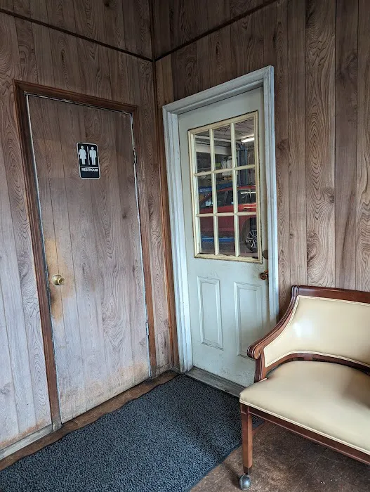 Dan's Taylor Auto Repair 6