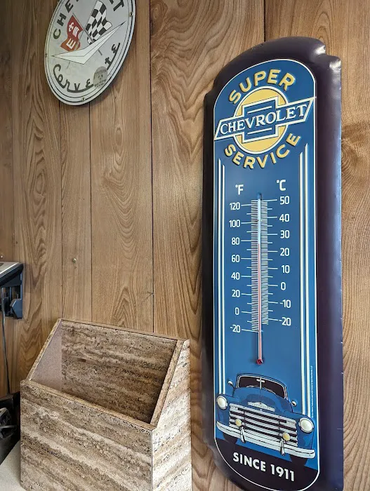 Dan's Taylor Auto Repair 7