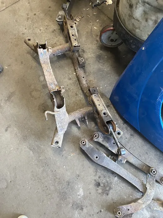 Livernois Automotive 0
