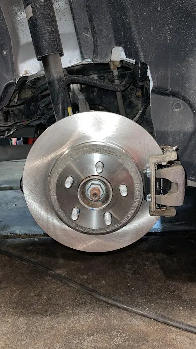 Nicks Garage (Brakes & Suspension) 3