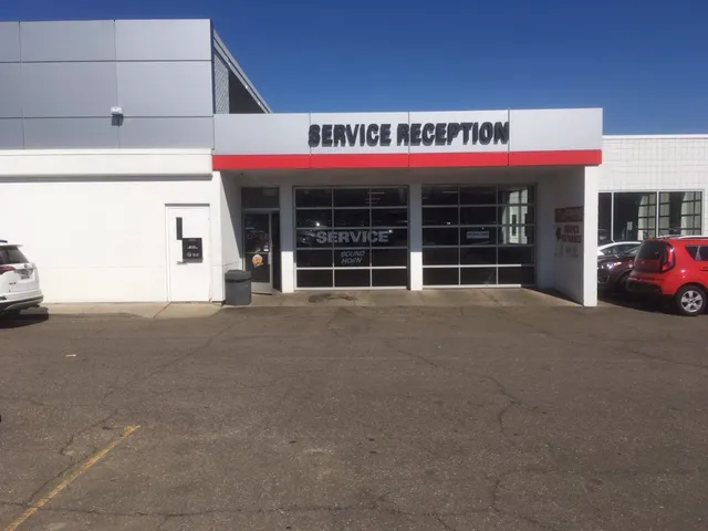 LaFontaine Genesis Dearborn Service Center 8