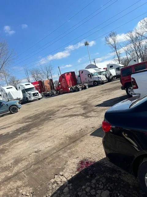 Detroit Truck & Trailer Service & Repair lnc 1