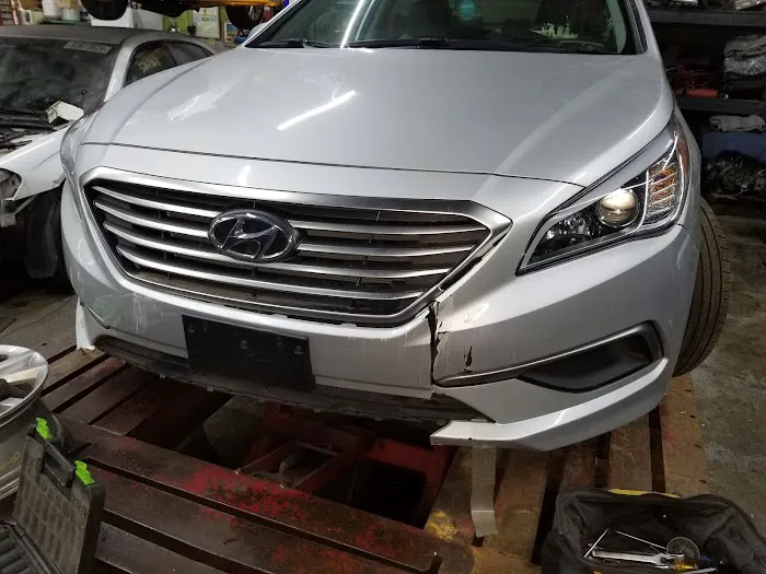 Royal Motor Auto Sales and Collision 1