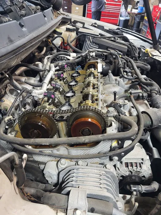 Perry Street Auto Service LLC 7