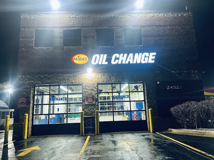 Express Oil Change at Midas 3