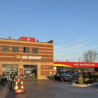 Express Oil Change at Midas