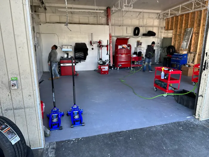 FAST TRACK TIRE & AUTO SERVICE 3