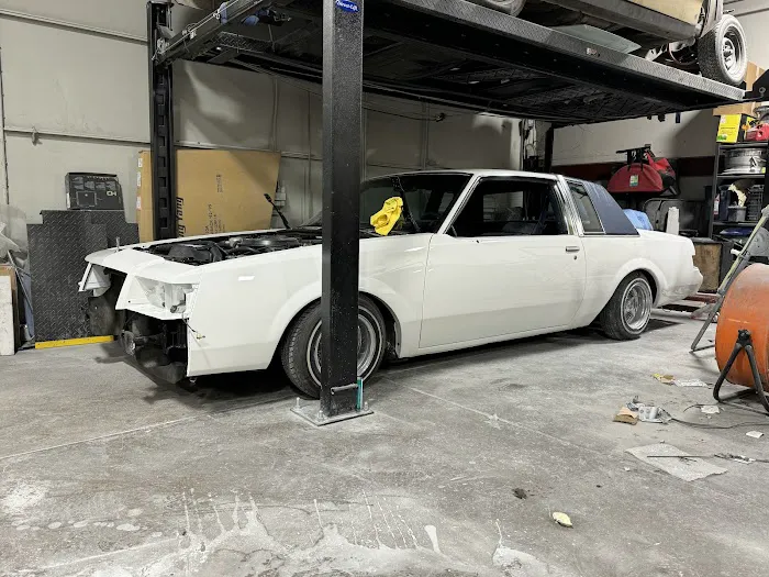 Busto's Auto Body 8