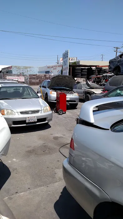 Honda's Only Auto Center 0