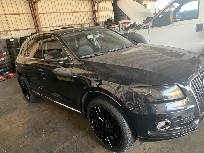 AM/PM Truck Tires Services 0