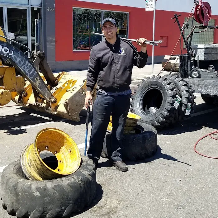 AM/PM Truck Tires Services 7