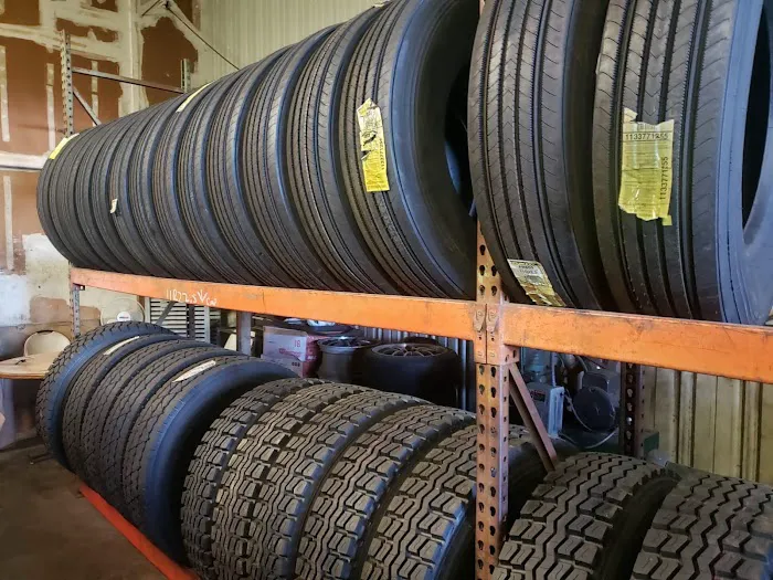 AM/PM Truck Tires Services 9
