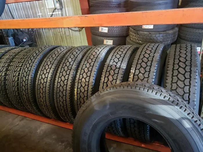 AM/PM Truck Tires Services 5