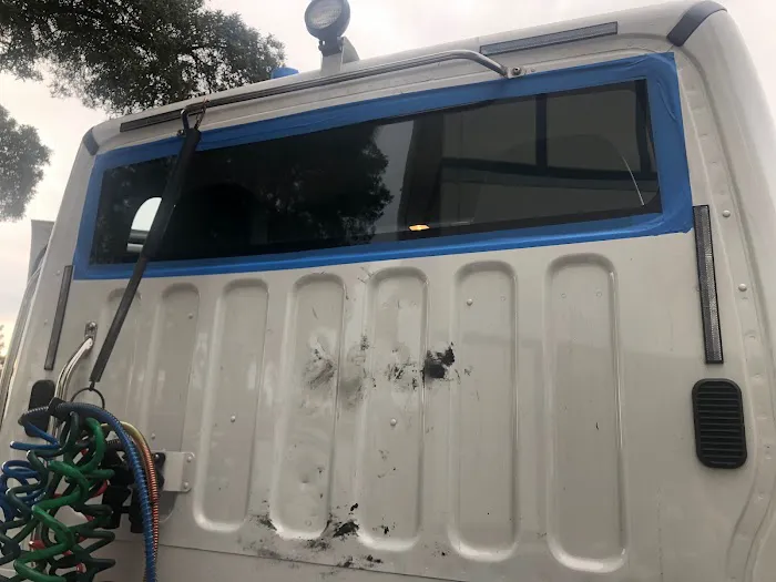 Augie's Auto Glass 5