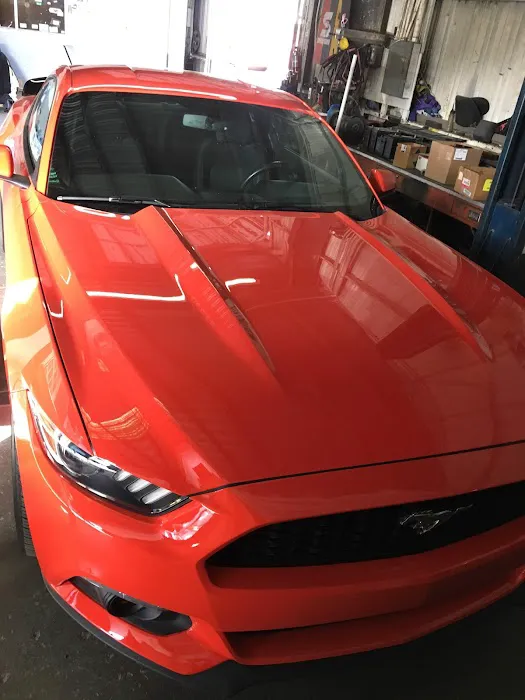 R F Auto Body 0