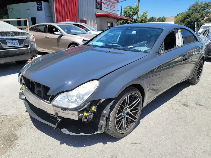 M.I.O Auto Collision 5