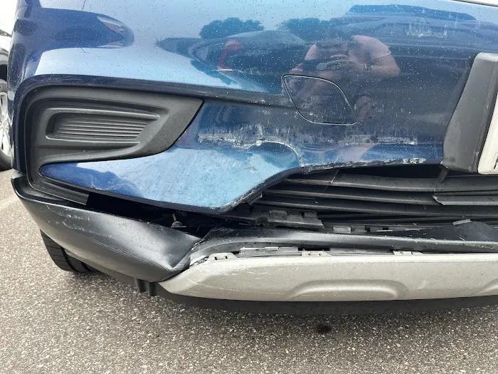 Raymond Auto Body 8