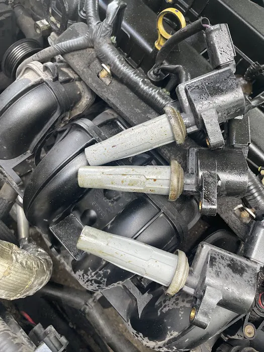 carflip auto repair latino 8