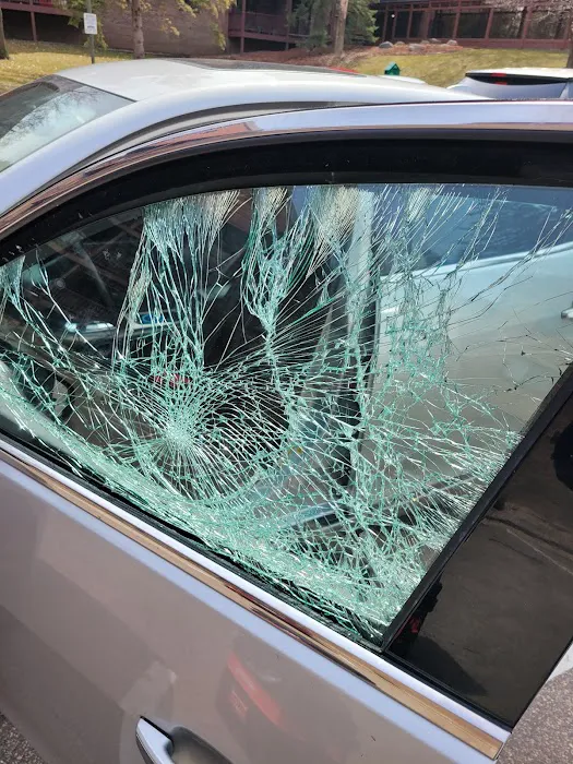 Clear Vision Auto Glass LLC 4
