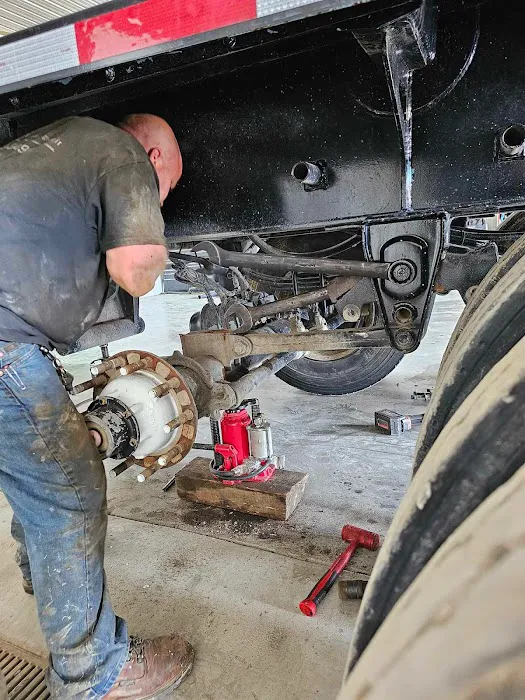 Des Moines Truck and Trailer Repair 6