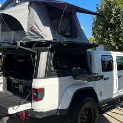 American Topper & Accessories ico