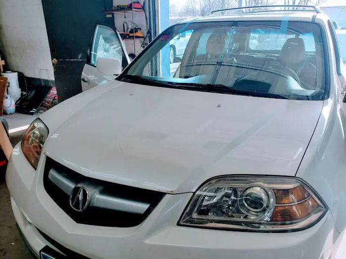 Cheap Guy Auto Glass 9