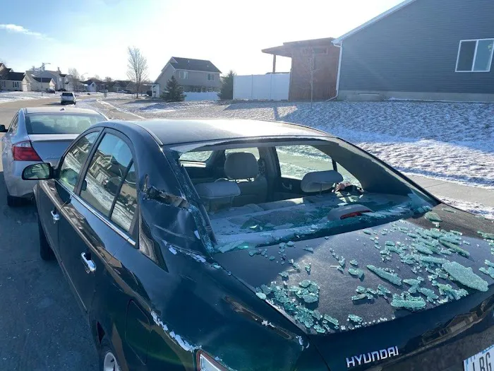 Cheap Guy Auto Glass 5